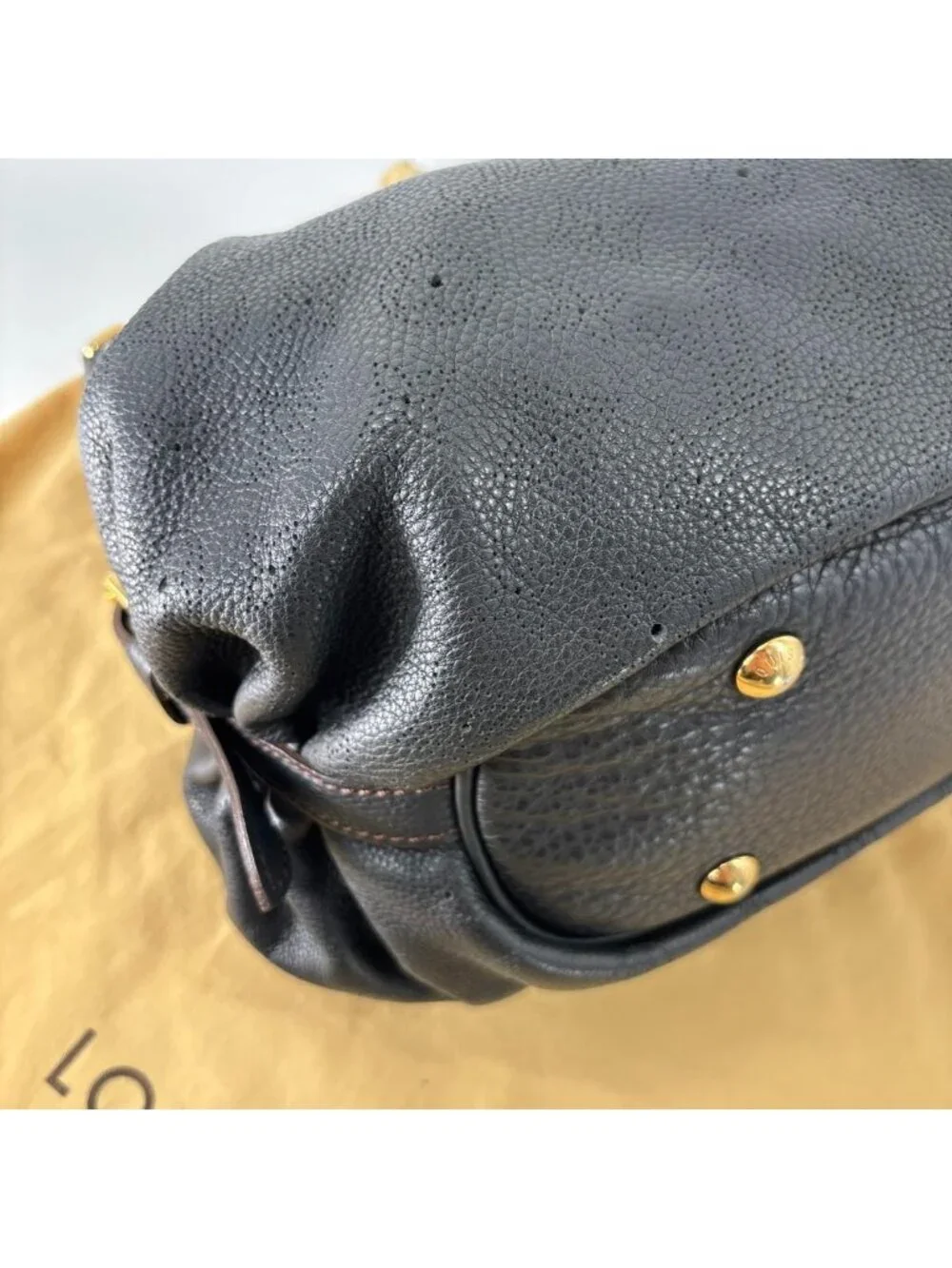 Louis Vuitton Mahina XS Shoulder Bag Black